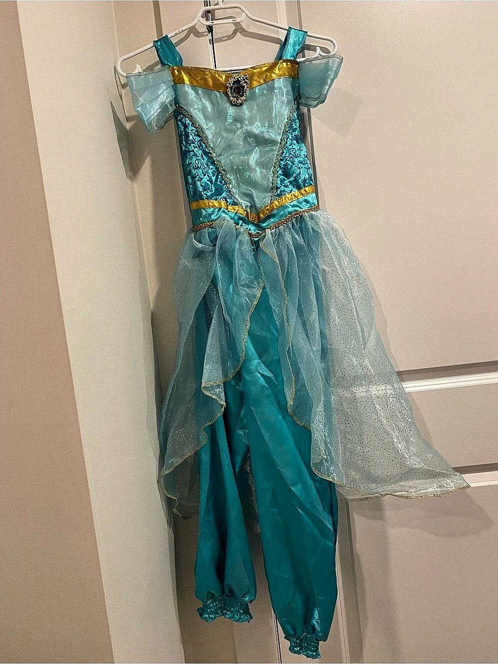 Halloween costume Slightly Used Disney Princess Jasmine Costume for Kids Blue